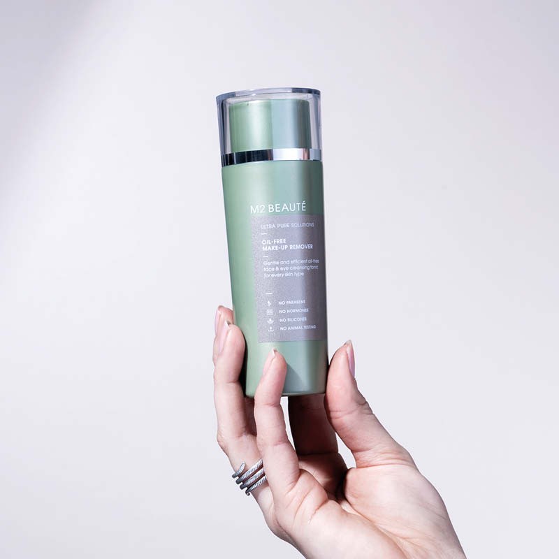 Flakon Make-up Entferner Der Oil free Make up Remover- die Perfekte Grundlage für lange Wimpern und dichte Brauen